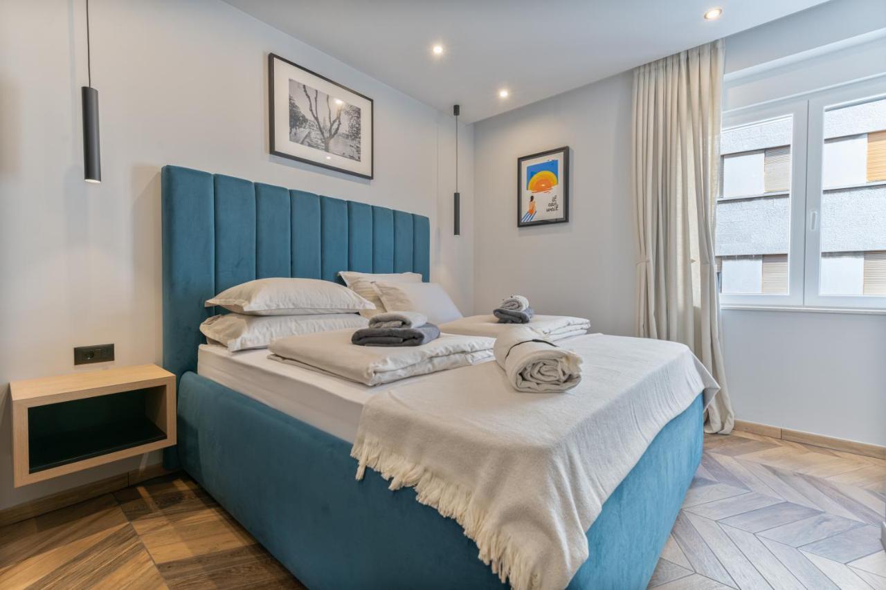 West Coast Deluxe Rooms Split Exterior photo